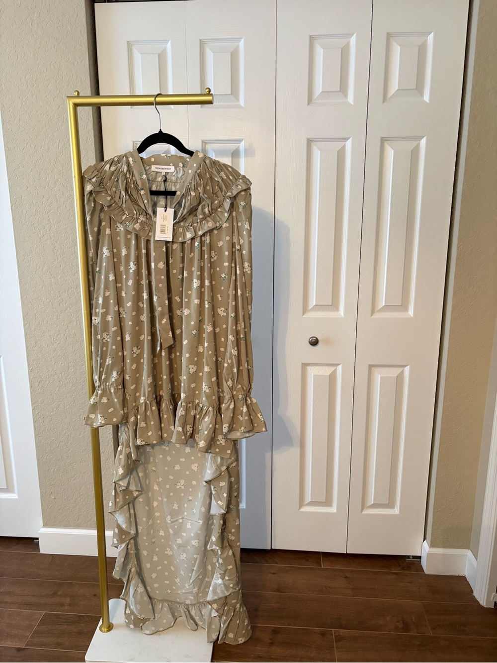 WeWoreWhat Dress NWT Olive Floral Ruffle Maxi High Low Dress, Size S